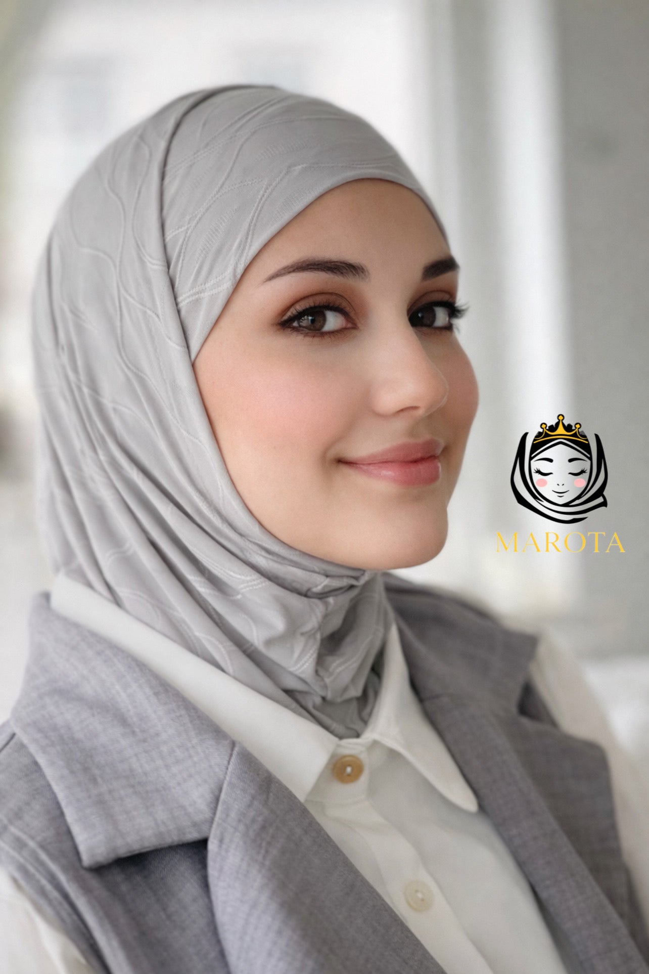 Zweiteiliger, verzierter Hijab ,حجاب قطعتين مزخرف