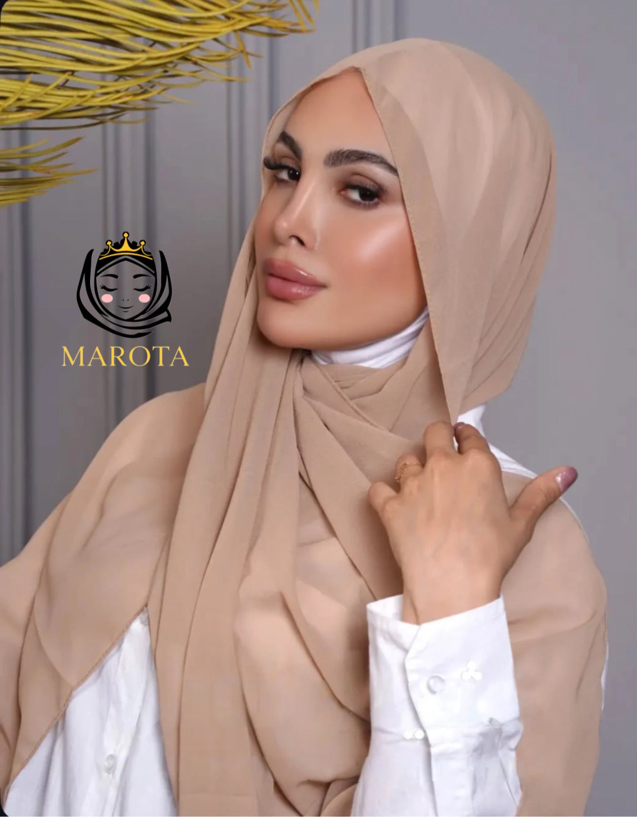 شال قماشة كريب سادة