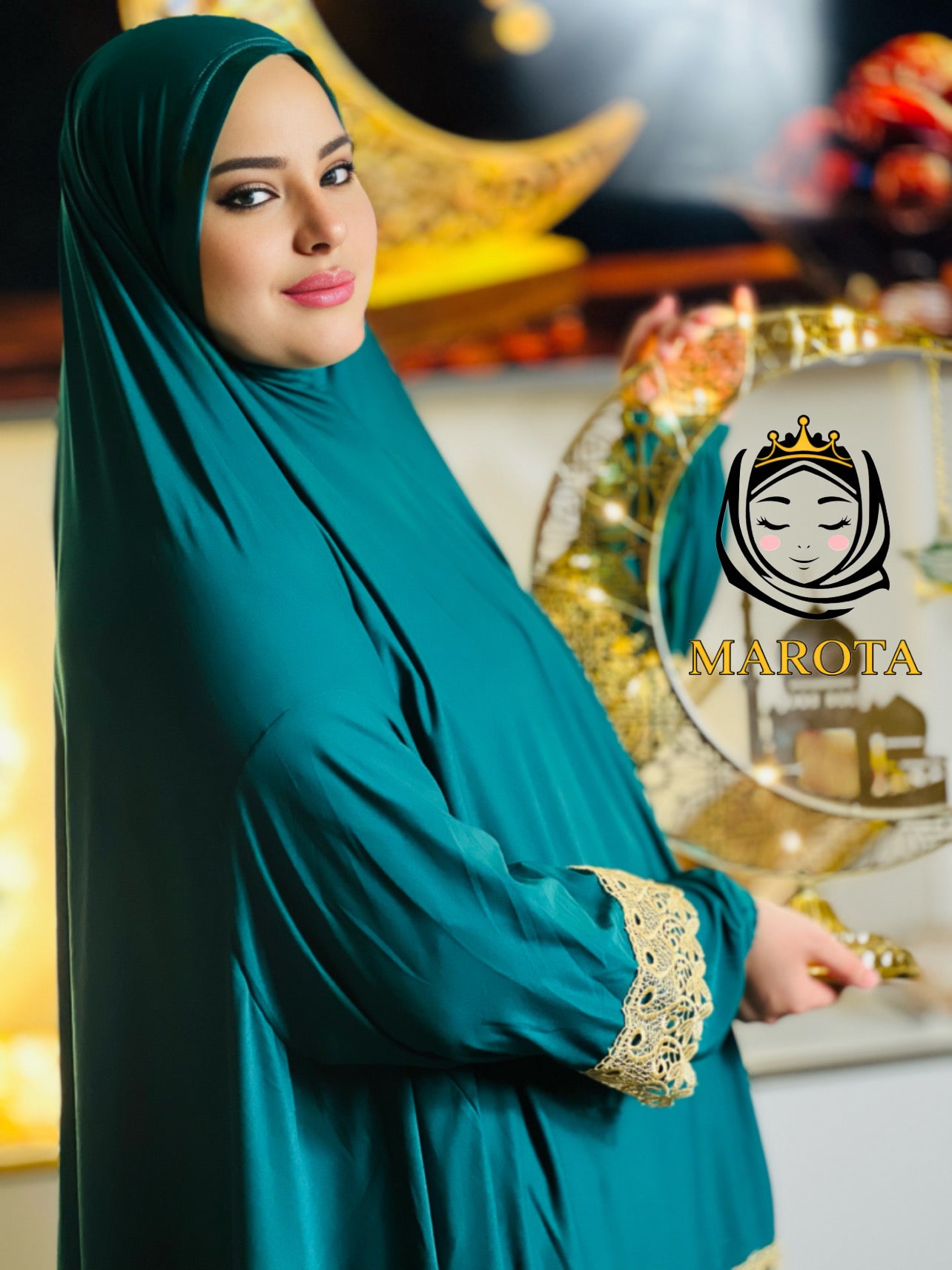 Gebetes Kleid aus Lycra طقم صلاة ليكرا مع دانتيل ذهبي