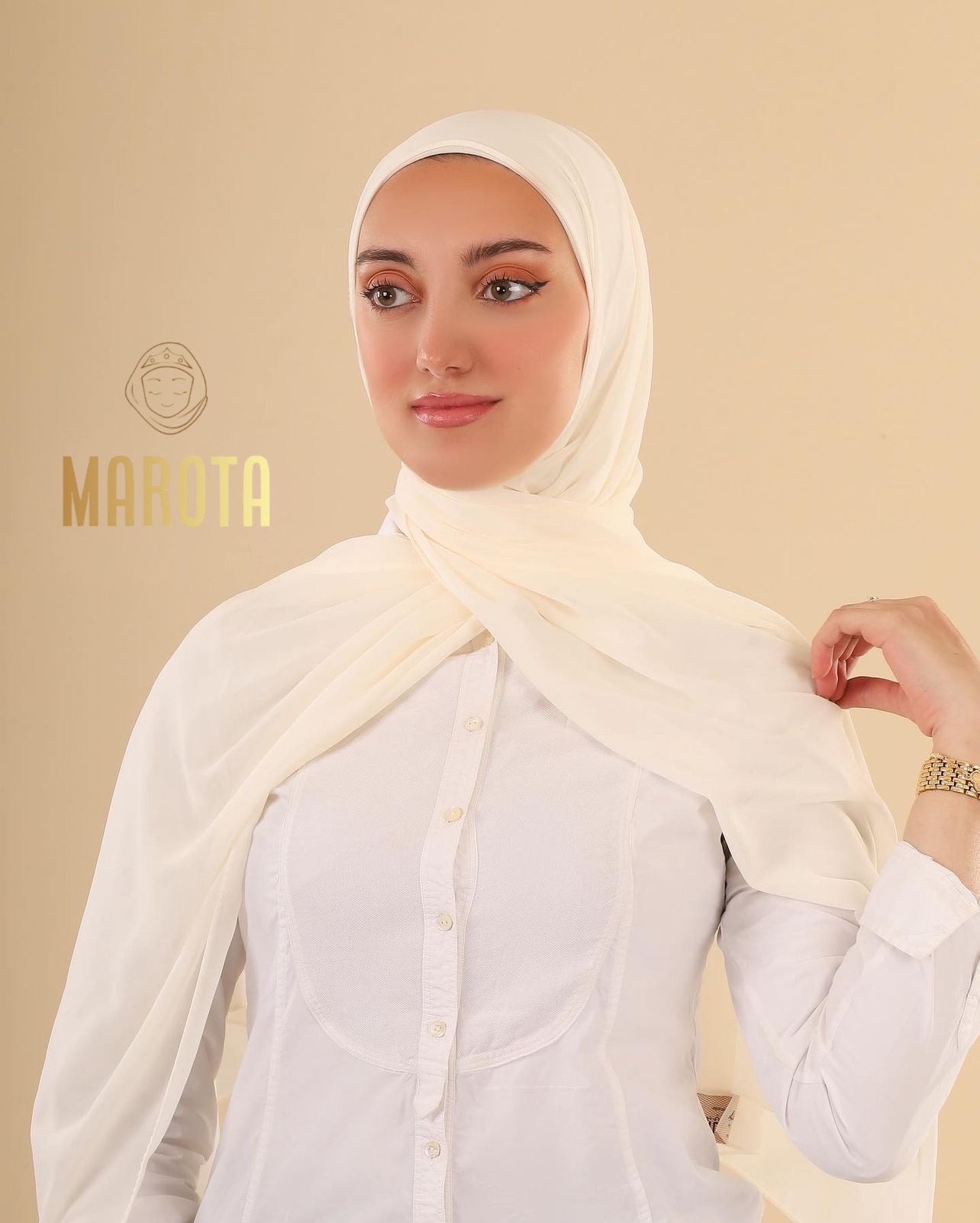 شال قماشة كريب سادة