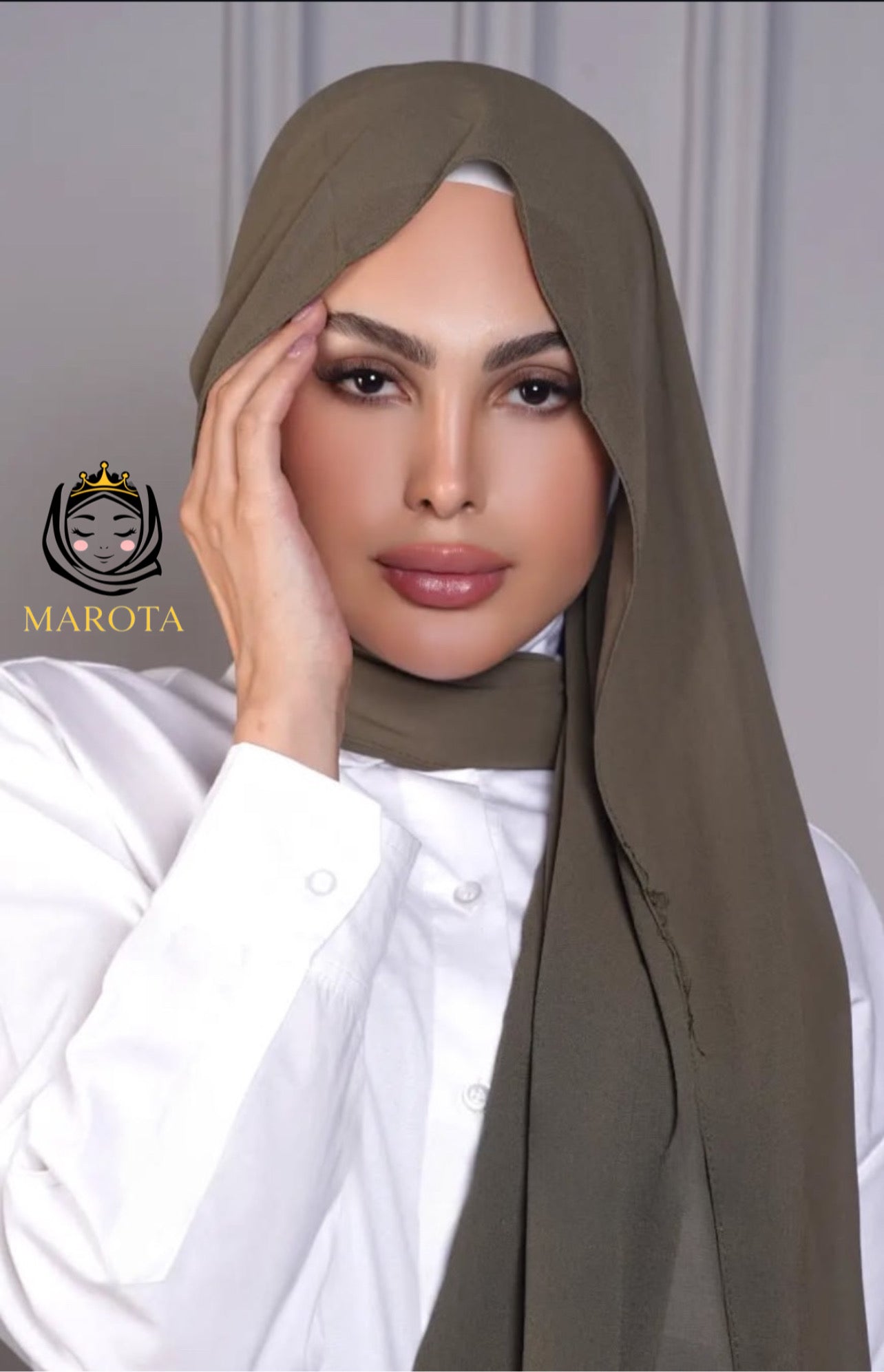 شال قماشة كريب سادة