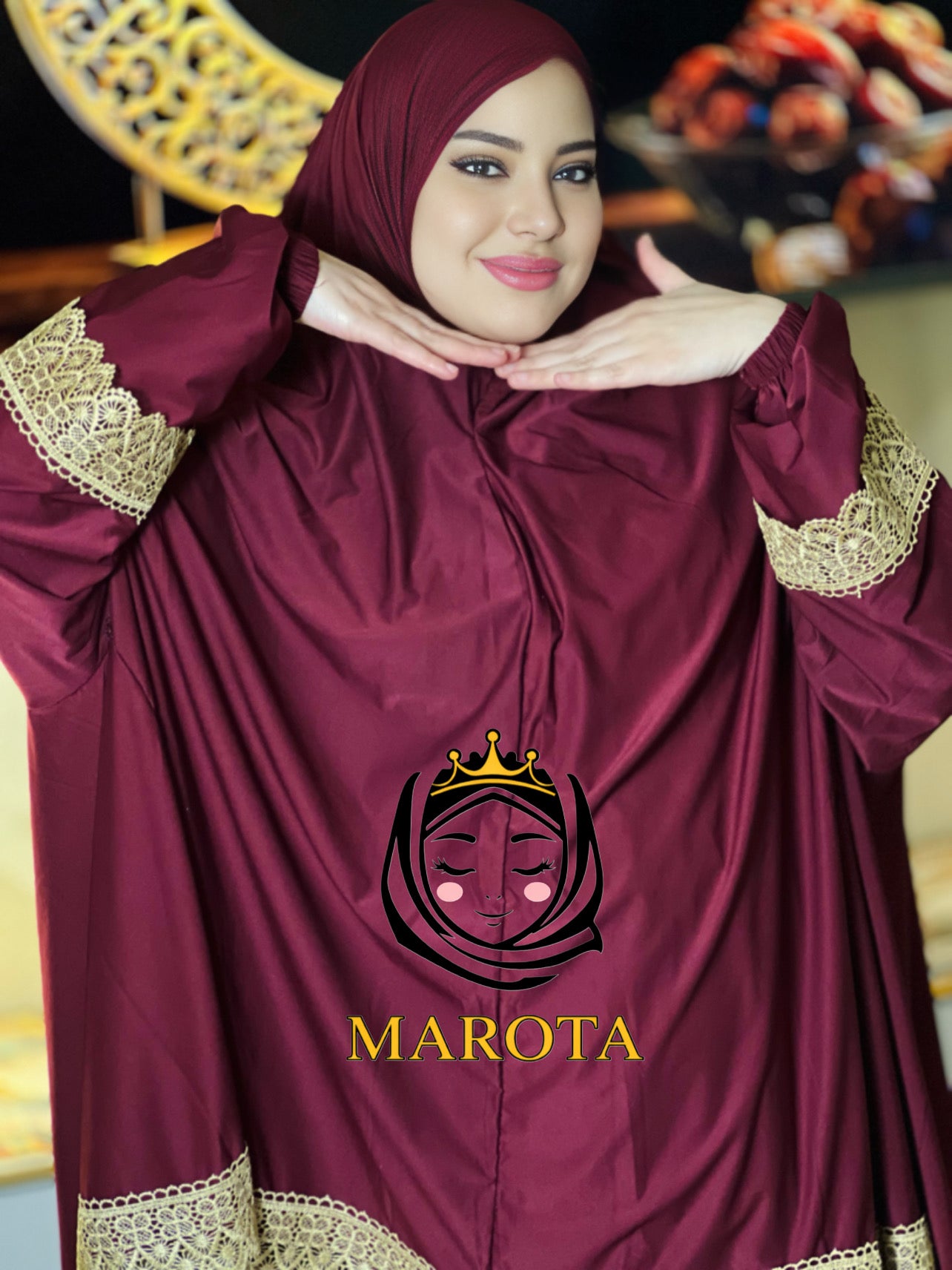 Gebetes Kleid aus Lycra طقم صلاة ليكرا مع دانتيل ذهبي