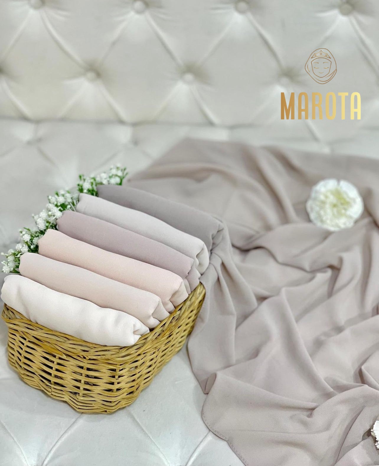 شال قماشة كريب سادة