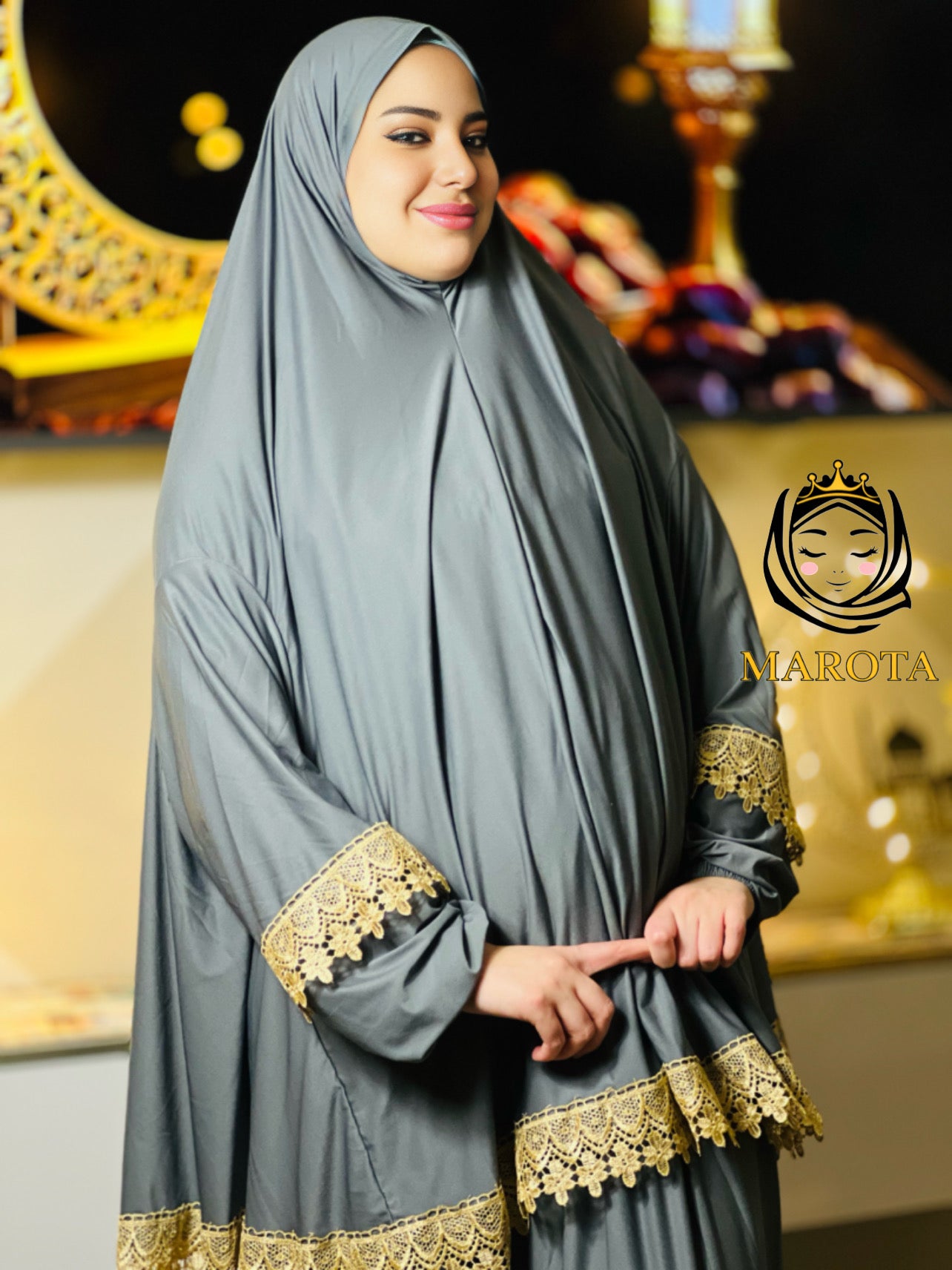 Gebetes Kleid aus Lycra طقم صلاة ليكرا مع دانتيل ذهبي
