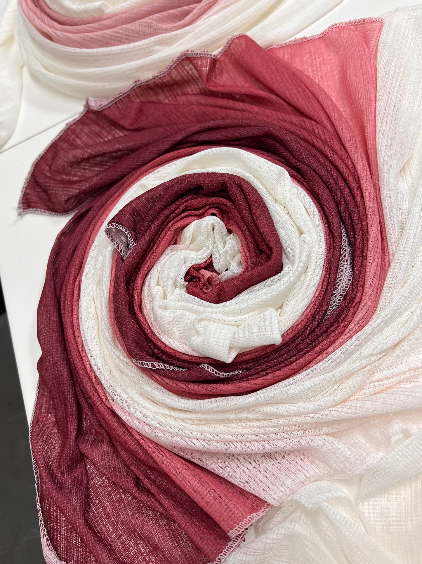 شال لولوه المموج LULUA Wave Scarf
