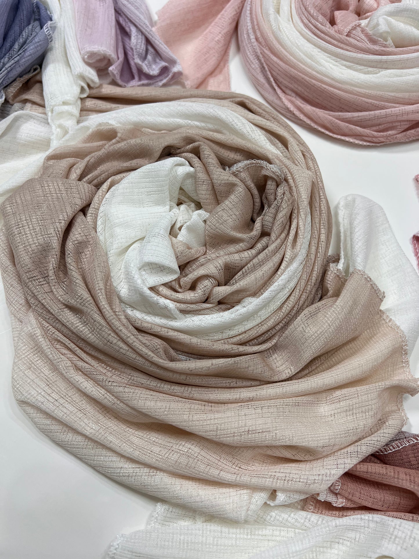 شال لولوه المموج LULUA Wave Scarf