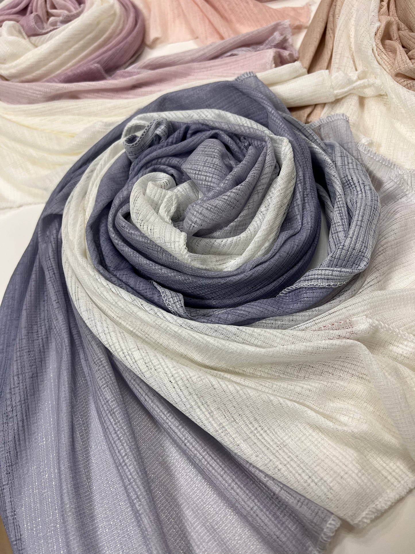 شال لولوه المموج LULUA Wave Scarf